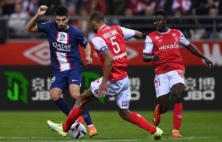 法甲关键战：里尔主场冲欧冠，兰斯客场保级